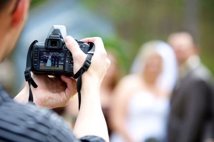 Inspektori "snimili" nelegalne fotografe