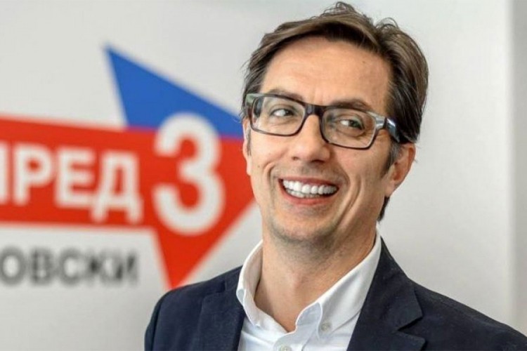 Pendarovski: Nadam se skorom susretu sa Vučićem