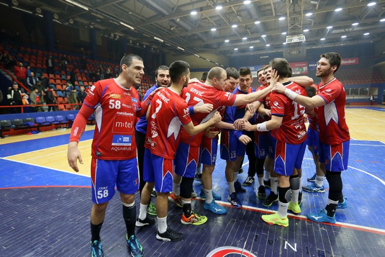 Rukometaši Borac M:tela i Izviđača igraju za trofej Kupa BiH