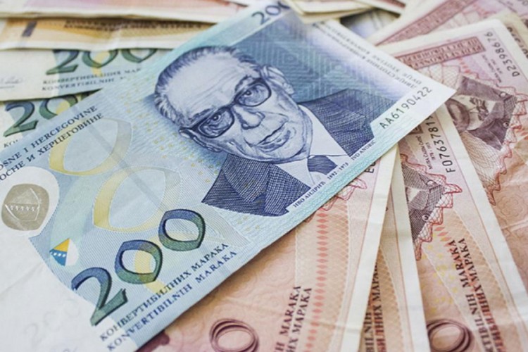 Za novčane doznake iz inostranstva plaća se porez od 10 odsto
