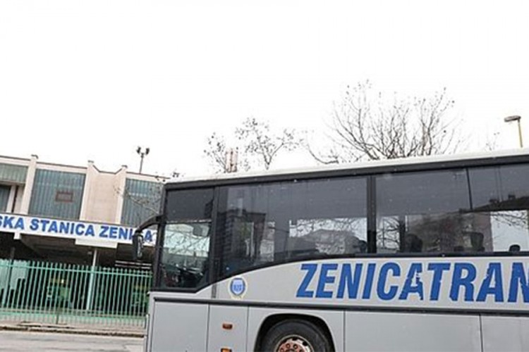 Radnici preduzeća "Zenicatrans" blokirali autobusku stanicu