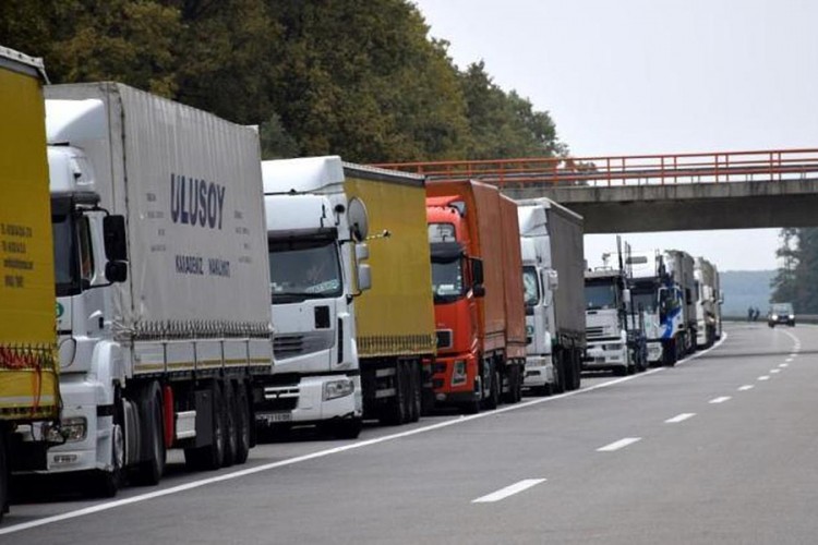 Slovenac držao oružje u kabini kamiona