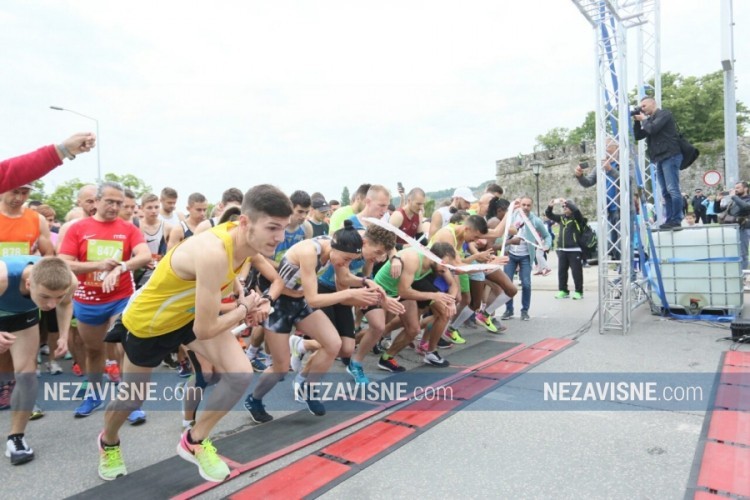 Pogledajte kakva je atmosfera bila na Banjalučkom polumaratonu