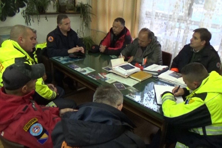 Pred Sanjanima besana noć zbog opasnosti od poplava