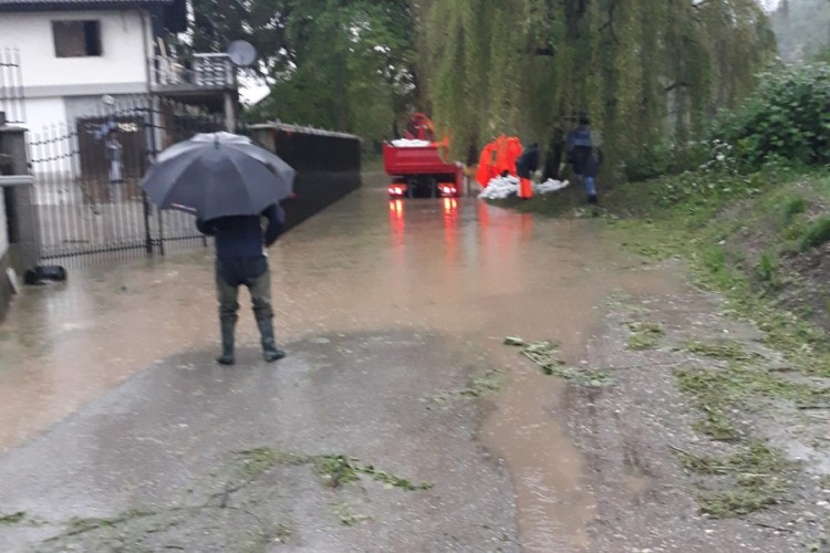 Sana se izlila u Prijedoru, Vrbas u banjalučkom naselju Lazarevo