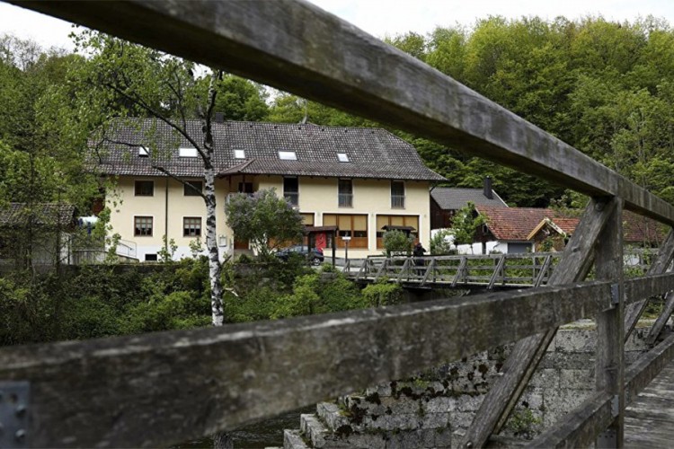 Misteriozne smrti u Njemačkoj: Pisma, samostrel i pet tijela