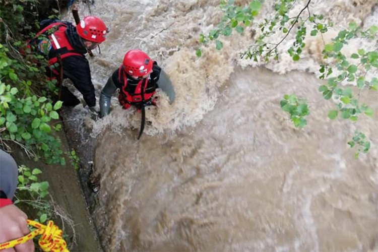 Obustavljena potraga za dječakom iz Žepča, nastavak sutra