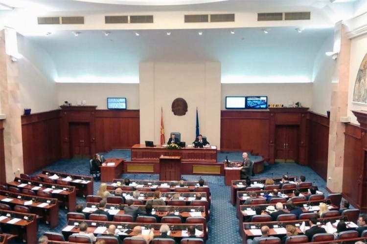U komšiluku podnesena inicijativa da se poslanici testiraju na drogu