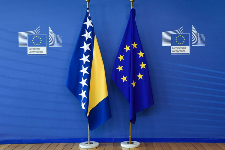 Brzi kandidatski status za BiH naučna fantastika