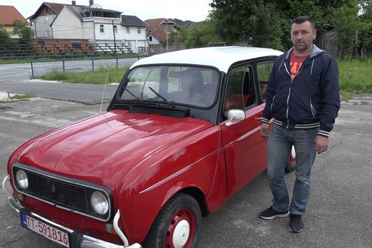 Sanjanin restaurirao automobil koji se često viđao na putevima bivše Jugoslavije