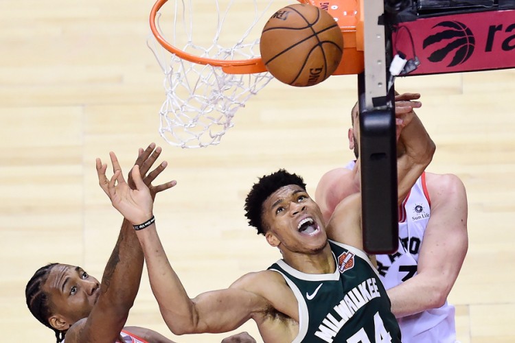 NBA zvijezda finansira izgradnju terena u Atini