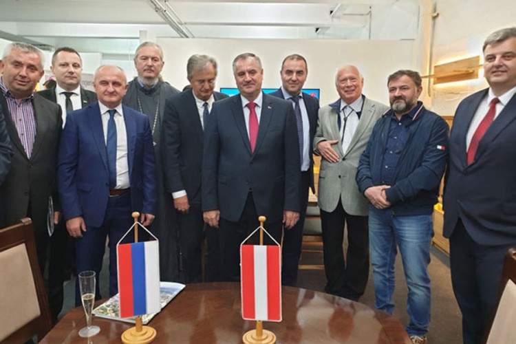 Višković: Nastaviti rad na poboljšanju poslovne klime