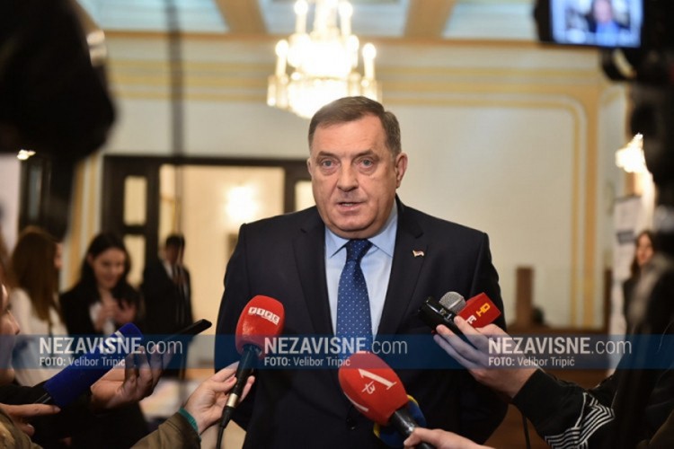 Dodik: Stimulisati ostanak mladih, neki se već vraćaju