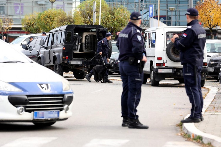 Mediji: Novi Sad pod opsadom, uhapšen trostruki ubica?