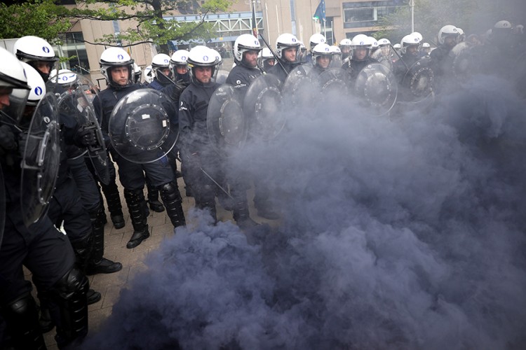 Protest "žutih prsluka" u Briselu, sukobi sa policijom