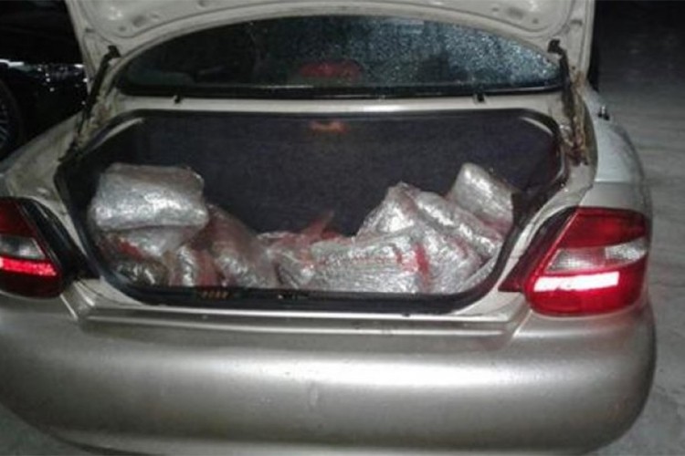 U automobilu sakrio 39 kilograma marihuane