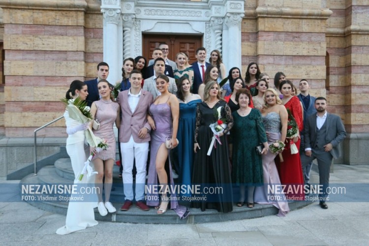 Slavlje za kraj jedne lijepe životne etape maturanata Ekonomske škole