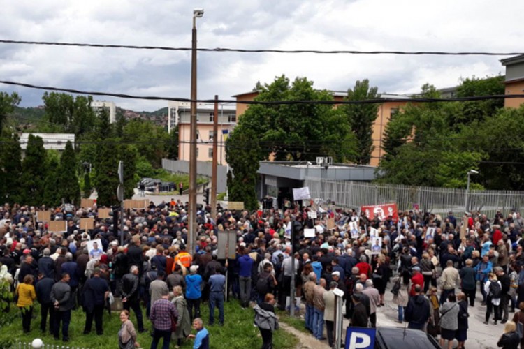 Završen protest ispred VSTS-a