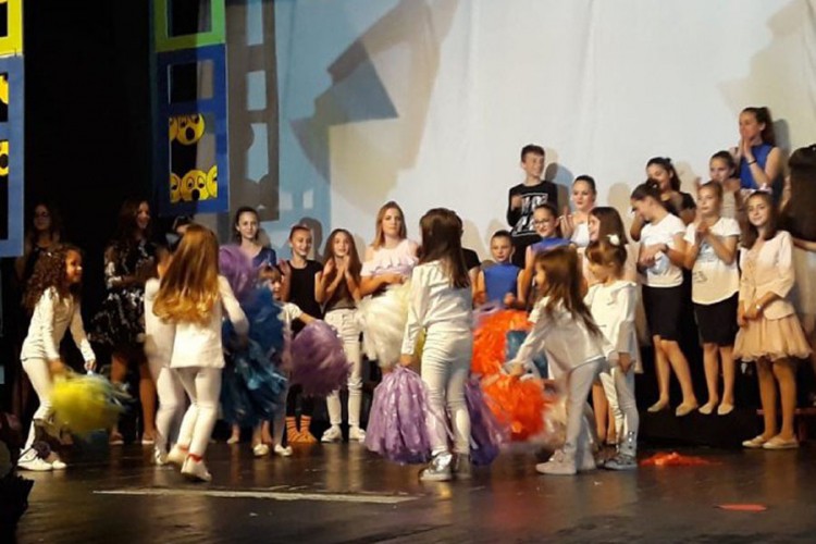 Pobjednik festivala "Djeca pjevaju gradu" Lea Samardžija