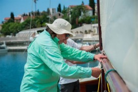 Prvi solarni jedrenjak Rambo Amadeusa zaplovio Bokom
