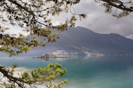 Postavljen podmorski kabl koji spaja Italiju i Crnu Goru