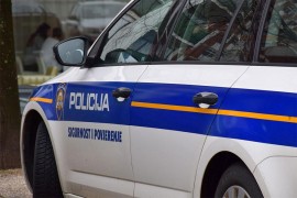 Mladić iz BiH vozio pijan bez vozačke, saobraćajne i sa pogrešnim ...