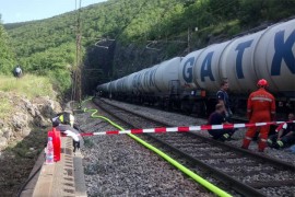 Prevrnuo se voz u Sloveniji: Iscurilo 10.000 litara kerozina, ugrožena ...