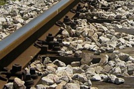Voz iskočio iz šina, prekinut željeznički saobraćaj između ...