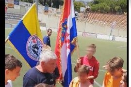 Djeca iz Dalmacije slave pobjedu nad djecom iz Srbije uz ustaški ...