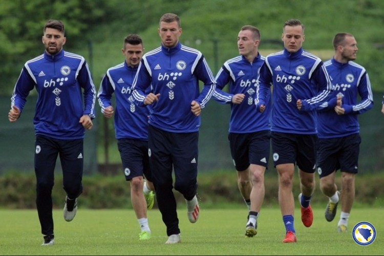 Edin Džeko trenirao sa "zmajevima"