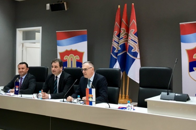 U SDS-u borba za svakog delegata
