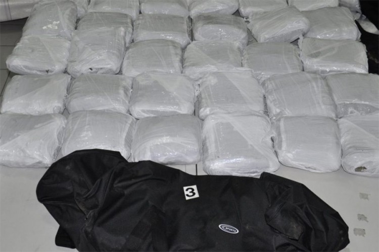 Zaplijenjeno 258 kilograma skanka, uhapšena tri lica