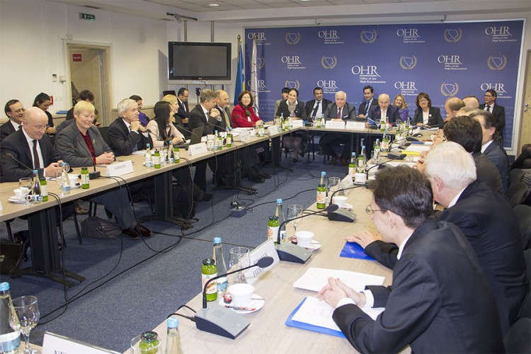 Ambasadori odgovorili Tegeltiji