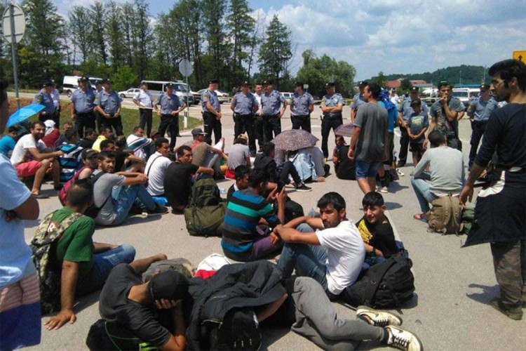 Migrantima u USK zabranjeno kretanje noću