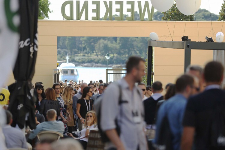 Stručnjak za odgoj na Weekendu otkriva kako odgajati djecu u digitalno doba