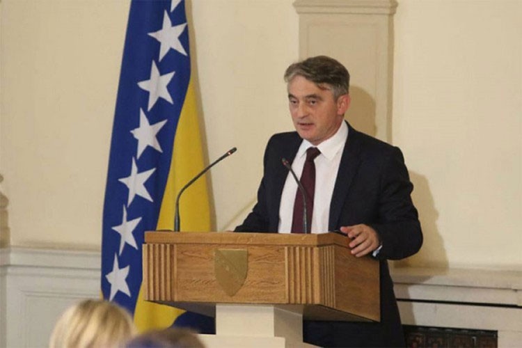 Komšić traži angažovanje vojske zbog migranata