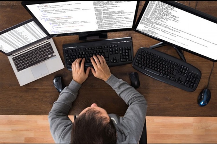 "Planula" mjesta za poslovnog informatičara u dobojskoj školi