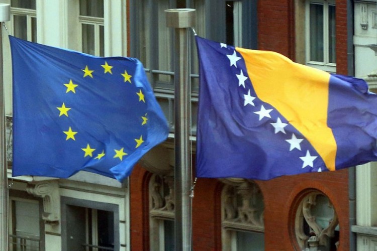 Građani BiH strahuju od viših cijena, nadaju se trajnom miru