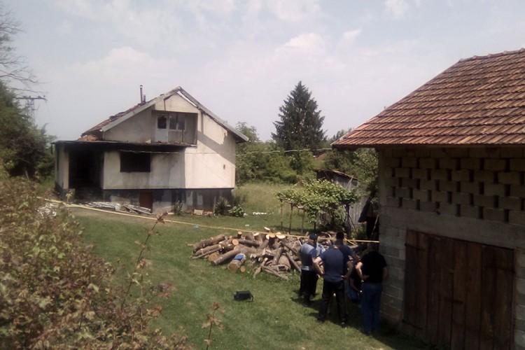 U Sanskom Mostu jedna osoba stradala u požaru