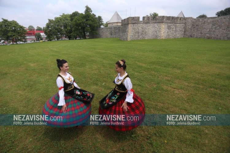 Obilježena manifestacija "Dan za hvala" u Banjaluci: Stara tradicija oživljena na fijakerima