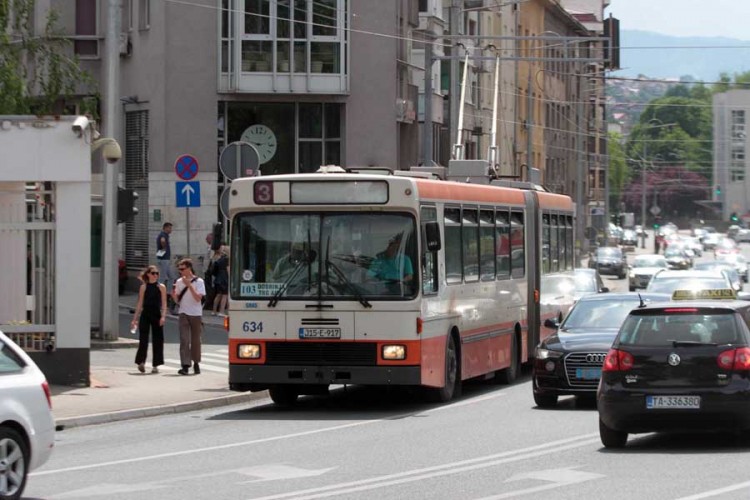 Putnici u javnom prevozu ugroženi zbog vrućine