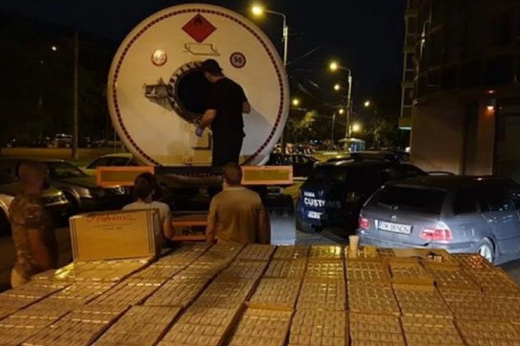 Lažni MMA borci sa Balkana uhapšeni zbog šverca cigareta