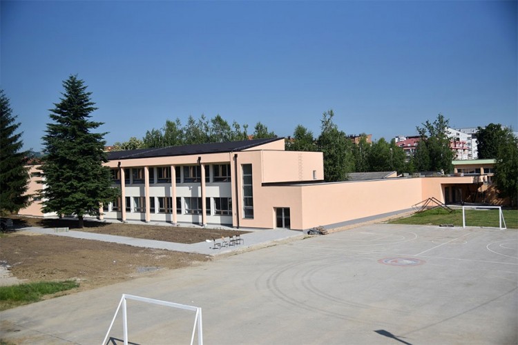 Dograđena škola na Starčevici, ukida se treća smjena