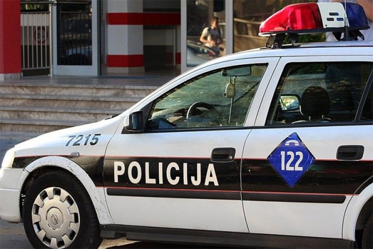 Palicom izlupao auta i pretukao dva Iračanina i Mostarca