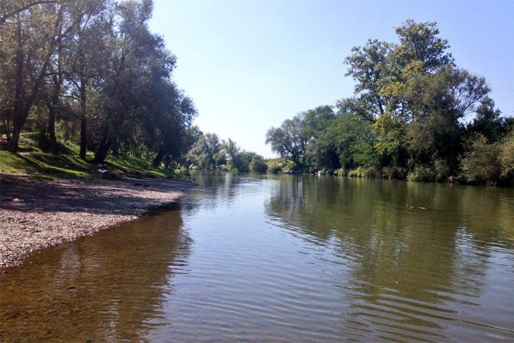 Od utapanja kod Prnjavora spaseno dvoje mališana