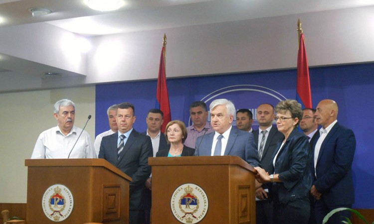 DEMOS: Preispitati rad svih direktora javnih preduzeća