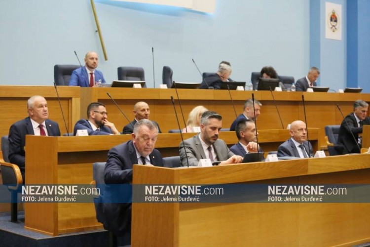 Nastavljena sjednica NS RS nakon pauze