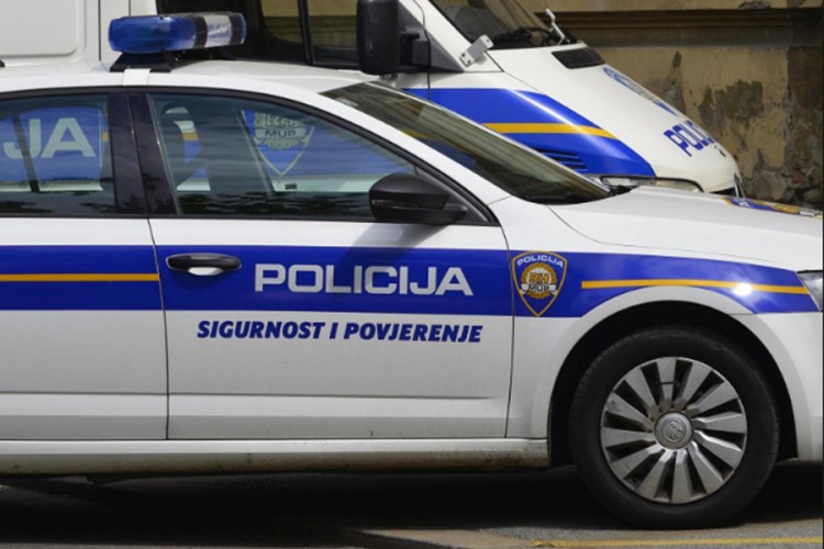 Muškarac porijekom iz BiH izbo ženu na Hvaru, pa izvršio samoubistvo