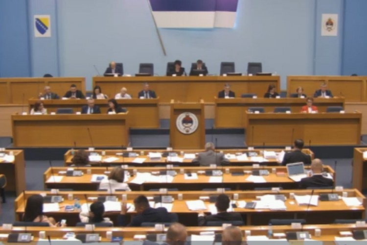 Razmotrene izmjene Zakona o oružju i municiji