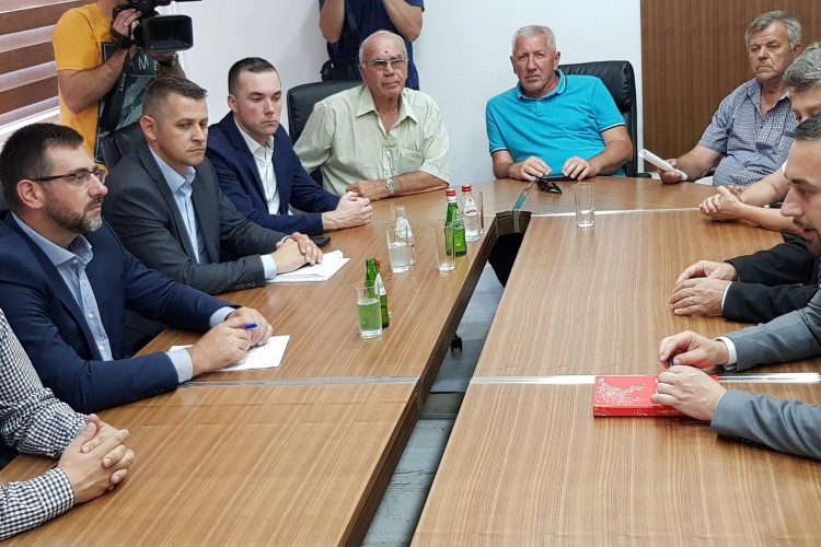 Za pet povratničkih naselja u Doboju 300.000 KM